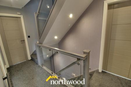 5 bedroom Detached house to let in Fountains Close, Kirk Sandall, Doncaster, DN3