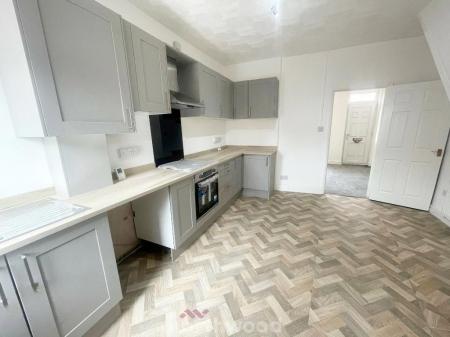 2 bedroom End of terrace house to let in Great Central Avenue, Balby, Doncaster, DN4