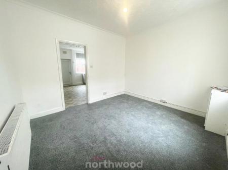 2 bedroom End of terrace house to let in Great Central Avenue, Balby, Doncaster, DN4