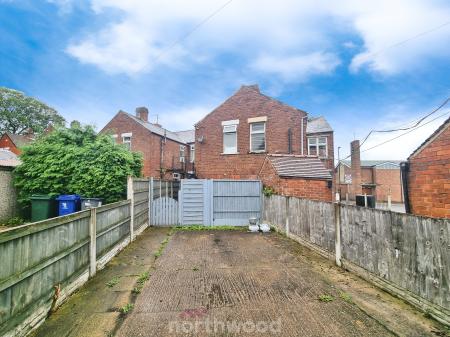 1 bedroom Commercial Property to let in High Street, Bentley, Doncaster, DN5