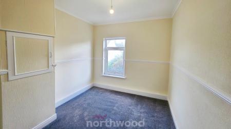 3 bedroom Terraced House to let in Kings Terrace, Askern, Doncaster, DN6