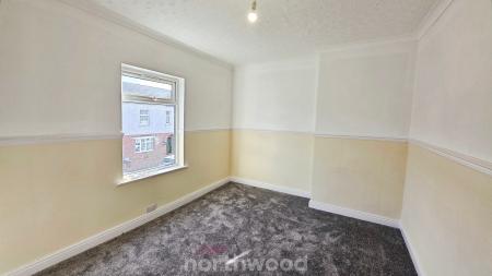 3 bedroom Terraced House to let in Kings Terrace, Askern, Doncaster, DN6