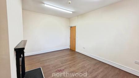 1 bedroom Flat to let in Thorne Road, Doncaster, DN1
