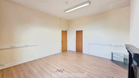 1 bedroom Flat to let in Thorne Road, Doncaster, DN1