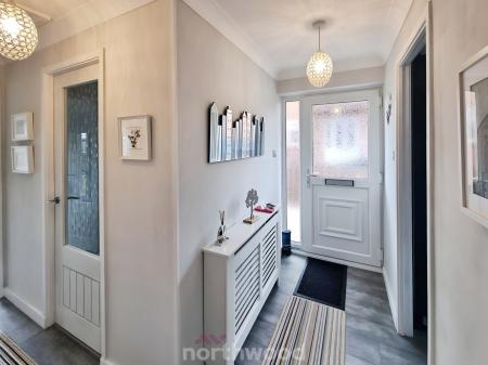 2 bedroom Semi-detached bungalow for sale in Ash Dale Road, Warmsworth, Doncaster, DN4