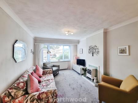 2 bedroom Semi-detached bungalow for sale in Ash Dale Road, Warmsworth, Doncaster, DN4