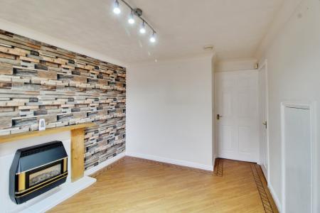 2 bedroom Semi-detached house for sale in Bank End Close, Bolton upon Dearne, S63