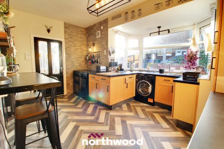 3 bedroom Detached bungalow for sale in Barton Lane, Armthorpe, Doncaster, DN3