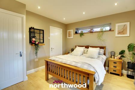 3 bedroom Detached bungalow for sale in Barton Lane, Armthorpe, Doncaster, DN3