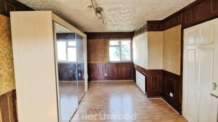 3 bedroom Semi-detached house for sale in Briar Road, Skellow, Doncaster, DN6