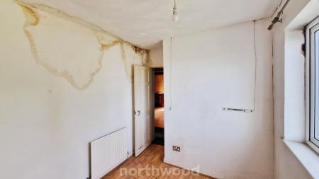 3 bedroom Semi-detached house for sale in Briar Road, Skellow, Doncaster, DN6