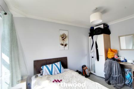 5 bedroom Semi-detached house for sale in Carr House Road, Belle Vue, Doncaster, DN4