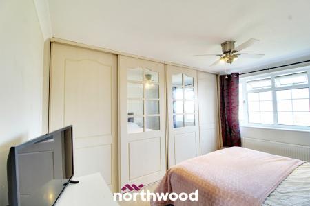 4 bedroom Detached house for sale in Cedar Walk, Campsall, Doncaster, DN6