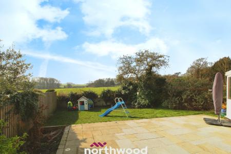 4 bedroom Detached house for sale in Cedar Walk, Campsall, Doncaster, DN6