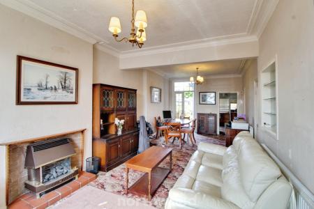 3 bedroom Town house for sale in Craithie Road, Town Moor, Doncaster, DN2