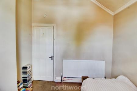 3 bedroom Town house for sale in Craithie Road, Town Moor, Doncaster, DN2