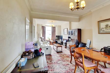 3 bedroom Town house for sale in Craithie Road, Town Moor, Doncaster, DN2