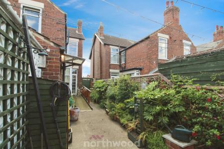 3 bedroom Town house for sale in Craithie Road, Town Moor, Doncaster, DN2
