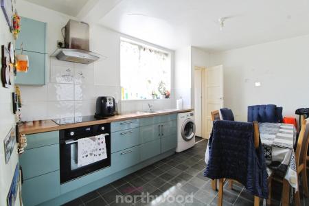 2 bedroom Semi-detached house for sale in Everingham Road, Cantley, Doncaster, DN4