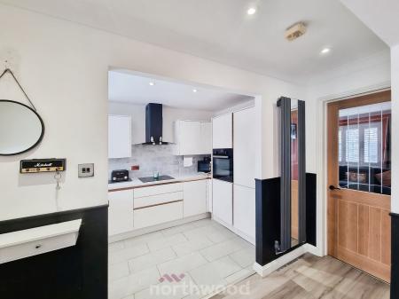 3 bedroom Detached house for sale in Fair Holme View, Armthorpe, Doncaster, DN3