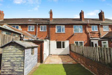 3 bedroom Terraced House for sale in Glamis Road, Town Moor, Doncaster, DN2