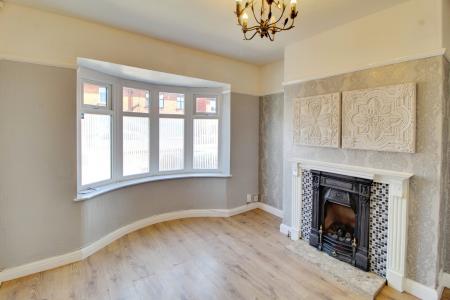 3 bedroom Terraced House for sale in Glamis Road, Town Moor, Doncaster, DN2
