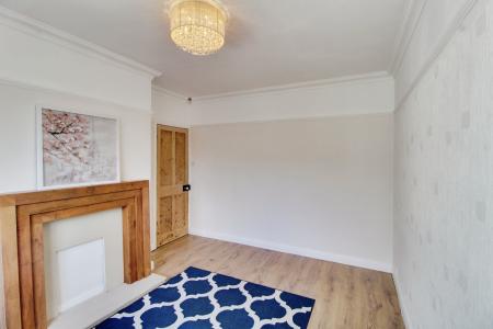 3 bedroom Terraced House for sale in Glamis Road, Town Moor, Doncaster, DN2