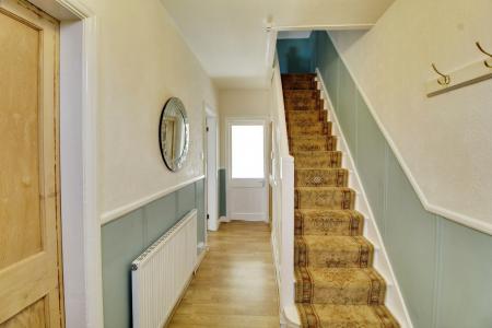 3 bedroom Terraced House for sale in Glamis Road, Town Moor, Doncaster, DN2