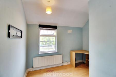 3 bedroom Terraced House for sale in Mansfield Crescent, Armthorpe, Doncaster, DN3