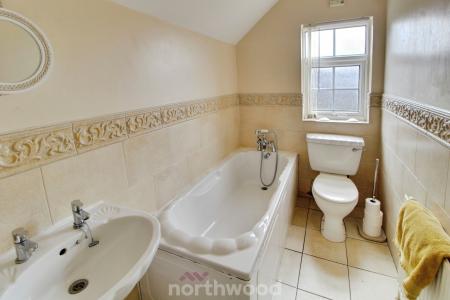 3 bedroom Terraced House for sale in Mansfield Crescent, Armthorpe, Doncaster, DN3