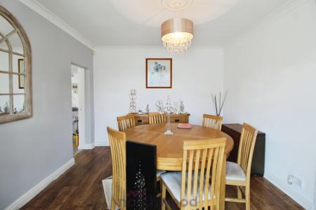 4 bedroom Semi-detached house for sale in Marlborough Road, Town Moor, Doncaster, DN2