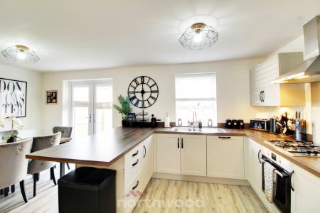 4 bedroom Detached house for sale in Oxbow Drive, Wheatley, Doncaster, DN2