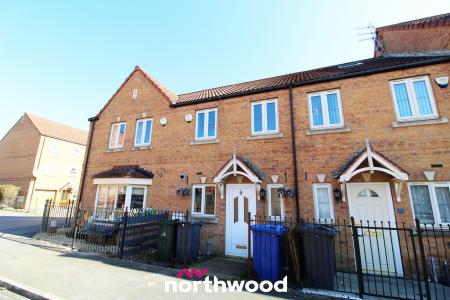 2 bedroom Terraced House for sale in Parkgate, Goldthorpe, S63