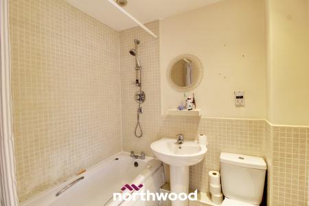 2 bedroom Terraced House for sale in Parkgate, Goldthorpe, S63