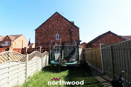 2 bedroom Terraced House for sale in Parkgate, Goldthorpe, S63