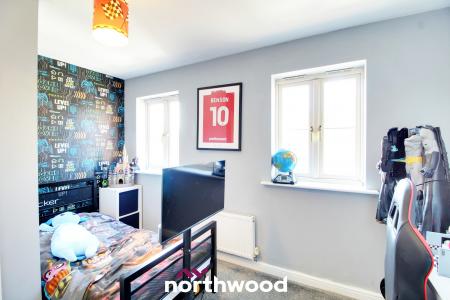 2 bedroom Terraced House for sale in Parkgate, Goldthorpe, S63
