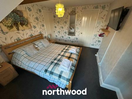 4 bedroom Semi-detached house for sale in Prospect Hill, Whitby, North Yorkshire, YO21