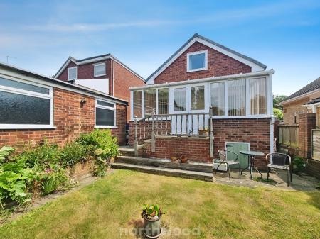 2 bedroom Detached house for sale in Riverside Drive, Sprotbrough, Doncaster, DN5