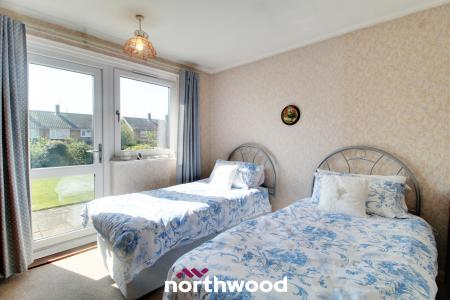 2 bedroom Semi-detached bungalow for sale in Rowan Court, Wheatley Hills, Doncaster, DN2