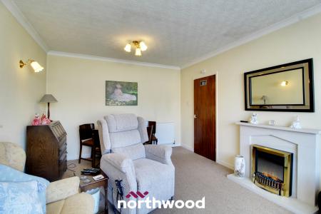 2 bedroom Semi-detached bungalow for sale in Rowan Court, Wheatley Hills, Doncaster, DN2