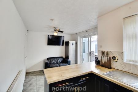 3 bedroom Detached house for sale in Sandford Court, Balby, Doncaster, DN4