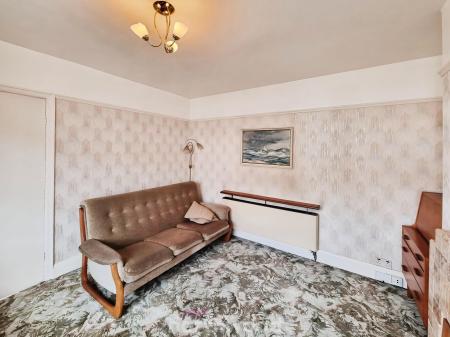 3 bedroom Semi-detached house for sale in Scawthorpe Avenue, Scawthorpe, Doncaster, DN5