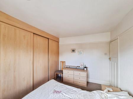 3 bedroom Semi-detached house for sale in Scawthorpe Avenue, Scawthorpe, Doncaster, DN5