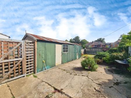 3 bedroom Semi-detached house for sale in Scawthorpe Avenue, Scawthorpe, Doncaster, DN5