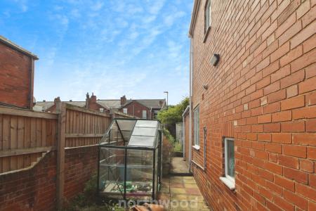 3 bedroom Semi-detached house for sale in Sheppard Road, Balby, Doncaster, DN4