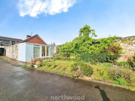 2 bedroom Bungalow for sale in Shires Close, Sprotbrough, Doncaster, DN5