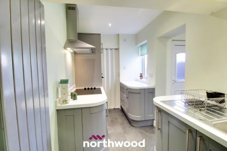 3 bedroom Semi-detached house for sale in St Annes Road, Belle Vue, Doncaster, DN4