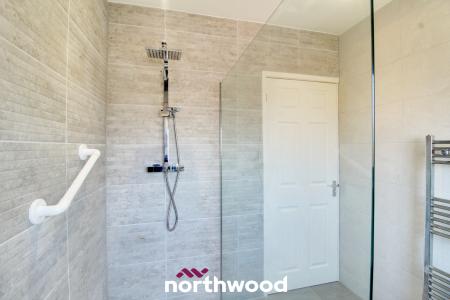 3 bedroom Semi-detached house for sale in St Annes Road, Belle Vue, Doncaster, DN4