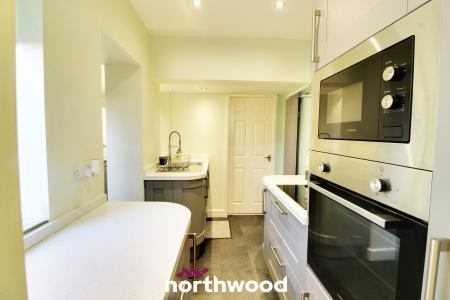 3 bedroom Semi-detached house for sale in St Annes Road, Belle Vue, Doncaster, DN4