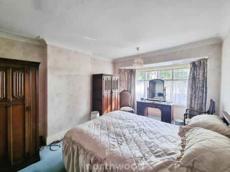 3 bedroom Semi-detached house for sale in Town Moor Avenue, Town Moor, Doncaster, DN2